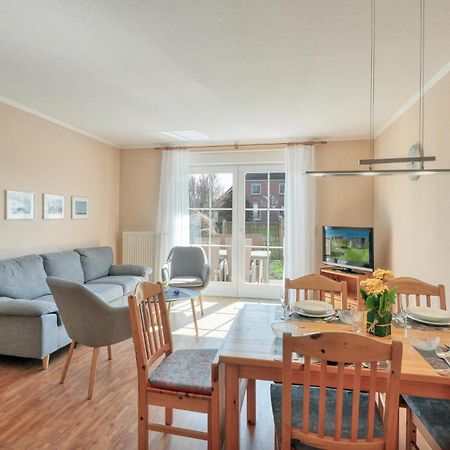 Nice Home In Toenning With Kitchen 外观 照片
