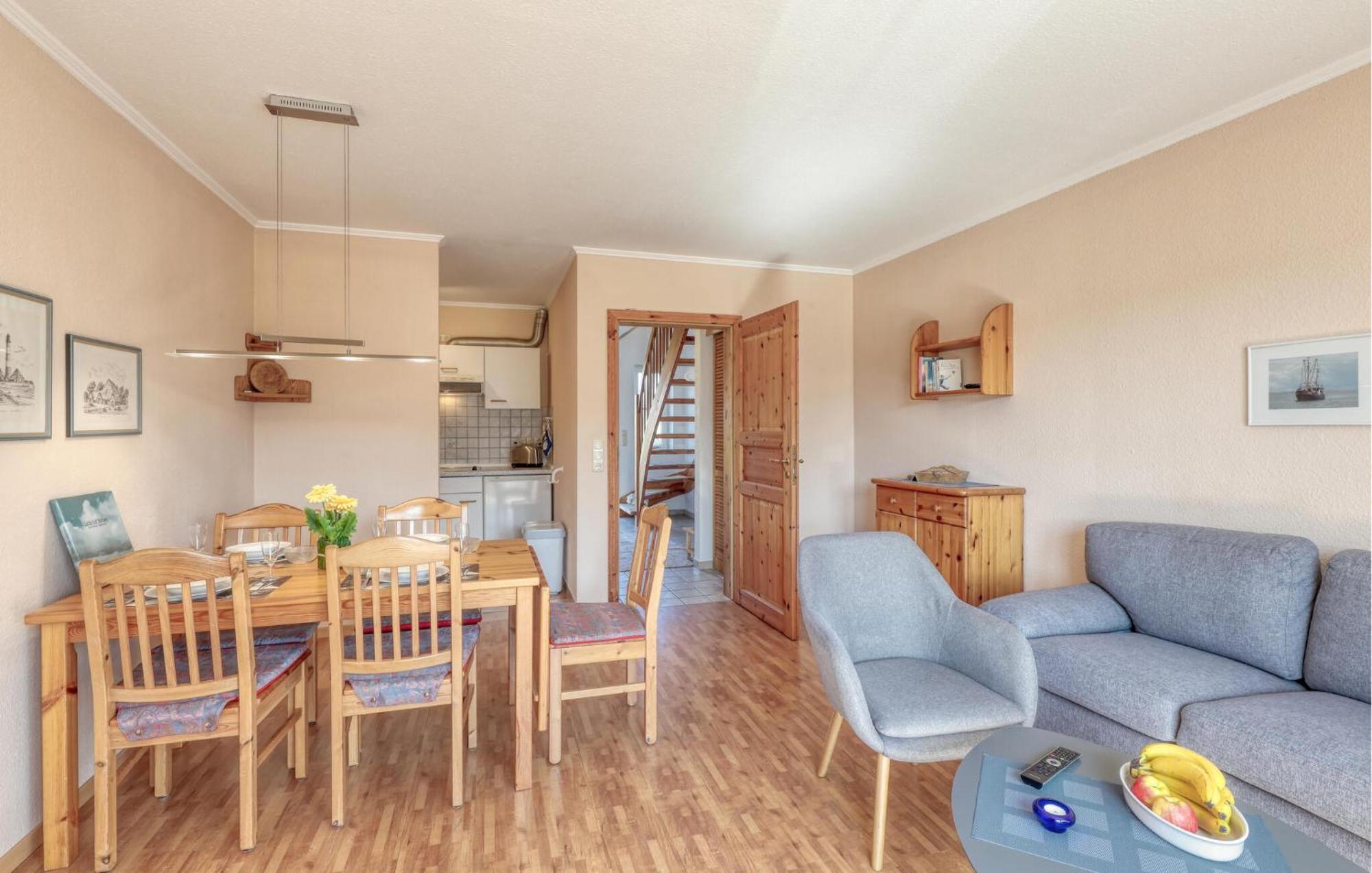 Nice Home In Toenning With Kitchen 外观 照片